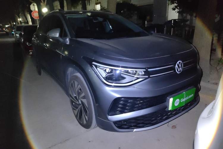 Used Volkswagen ID.6 X 2022 Smart Enjoyment Long-Range Edition Front Right 45 Deg