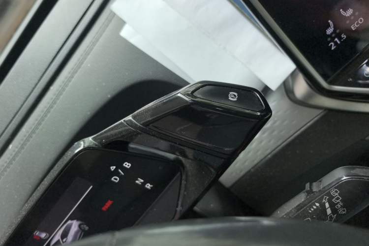 Used Volkswagen ID.6 X 2022 Smart Enjoyment Long-Range Edition Gear Lever