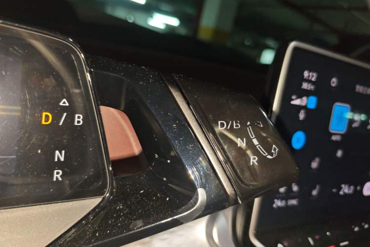 Used Volkswagen ID.6 X 2022 Intelligent Long-Range Version Gear Lever