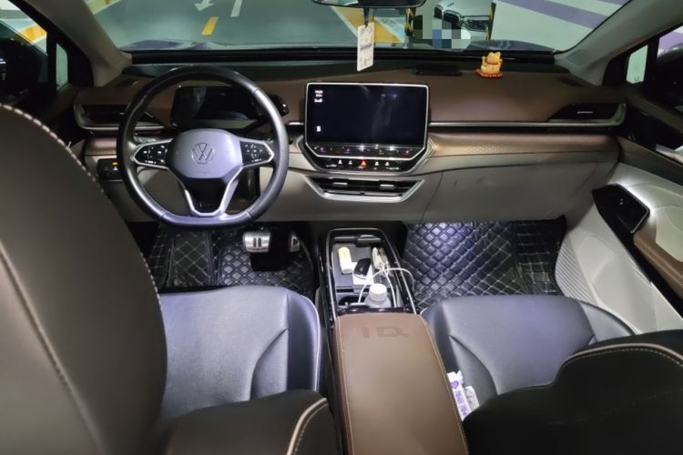Used Volkswagen ID.6 X 2022 Pure Edition Interior 2