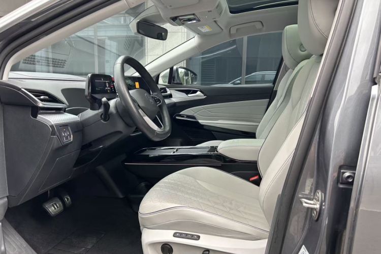 Used Volkswagen ID.6 X 2022 Smart Enjoyment Long-Range Edition Interior 2