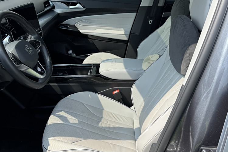 Used Volkswagen ID.6 X 2022 Intelligent Long-Range Version Interior 3