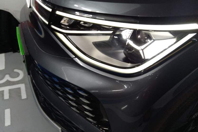 Used Volkswagen ID.6 X 2022 Intelligent Long-Range Version Left Front Headlight