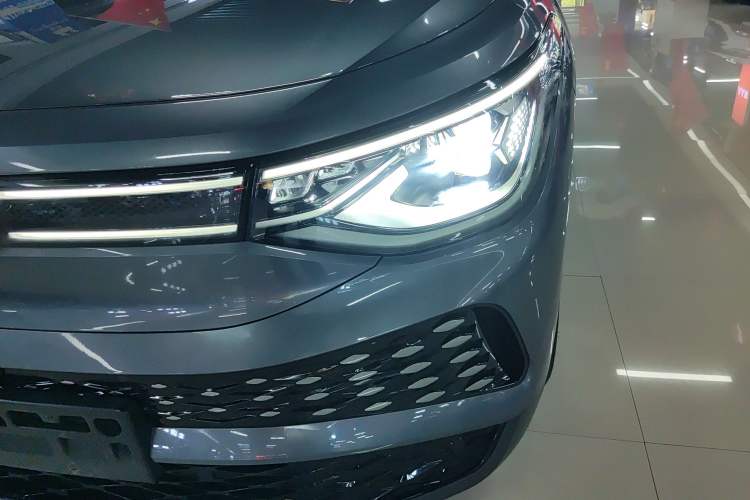 Used Volkswagen ID.6 X 2022 Kinergy Four-Wheel Drive Edition Left Front Headlight