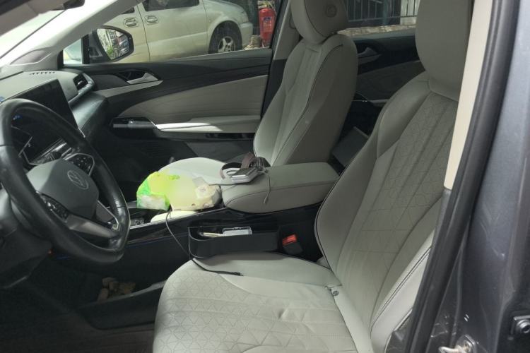 Used Volkswagen ID.6 X 2022 Smart Enjoyment Long-Range Edition Left Front Seat