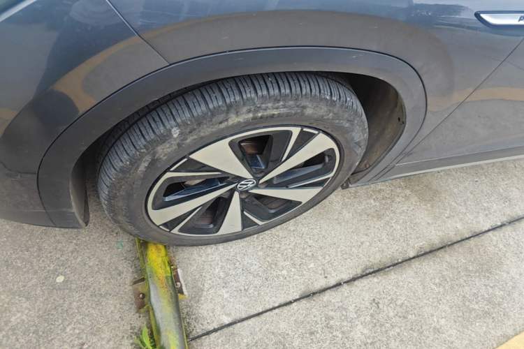 Used Volkswagen ID.6 X 2022 Smart Enjoyment Long-Range Edition Left Front Wheel Hub