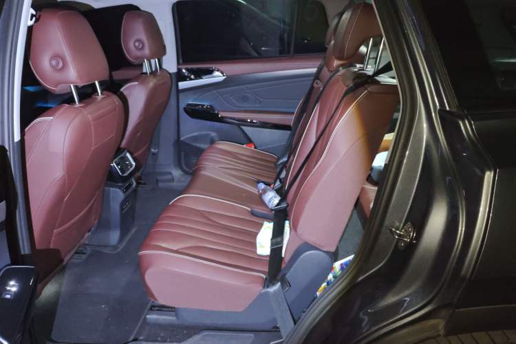 Used Volkswagen ID.6 X 2022 Intelligent Long-Range Version Left Rear Seat
