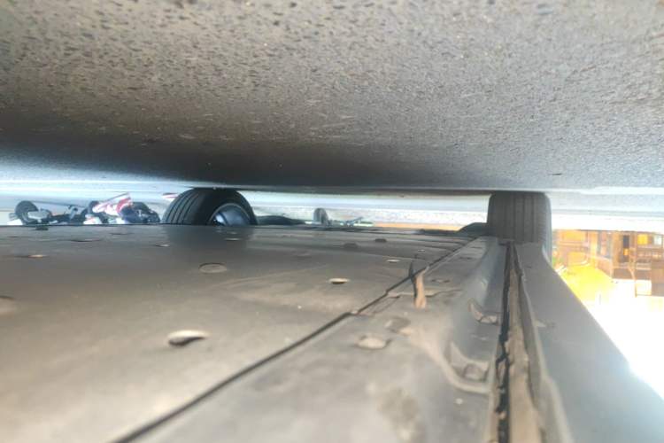 Used Volkswagen ID.6 X 2022 Smart Enjoyment Long-Range Edition Left Side Sill