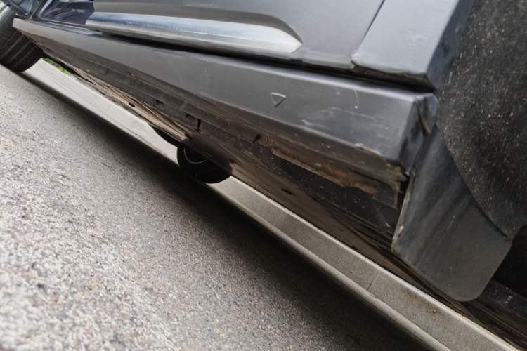 Used Volkswagen ID.6 X 2022 Intelligent Long-Range Version Left Side Sill
