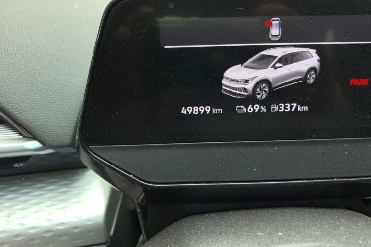 Used Volkswagen ID.6 X 2022 Smart Enjoyment Long-Range Edition Odometer Close Up