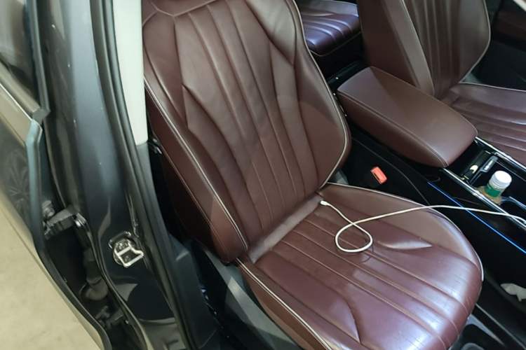 Used Volkswagen ID.6 X 2022 Intelligent Long-Range Version Right Front Seat