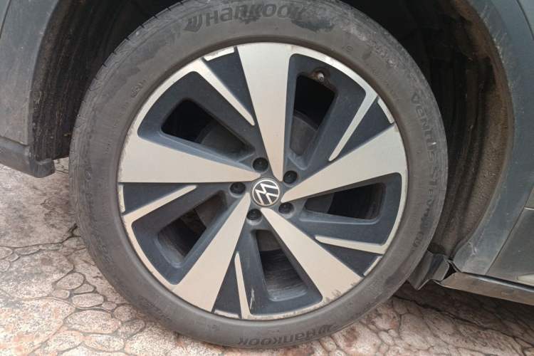 Used Volkswagen ID.6 X 2022 Smart Enjoyment Long-Range Edition Right Front Wheel Hub