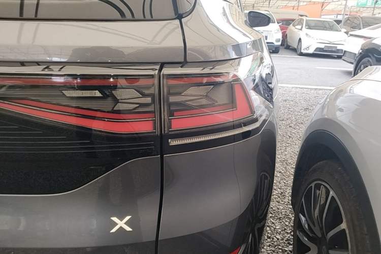 Used Volkswagen ID.6 X 2022 ZhiXiang Pure Long-Range Edition Right Rear Taillight
