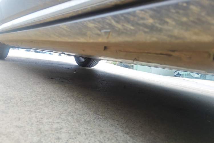 Used Volkswagen ID.6 X 2022 Smart Enjoyment Long-Range Edition Right Side Sill