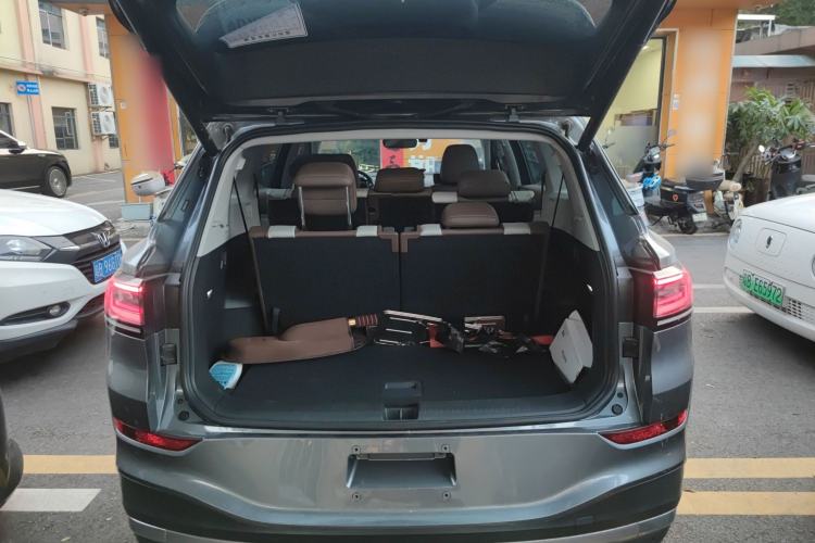 Used Volkswagen ID.6 X 2022 Smart Enjoyment Long-Range Edition Trunk