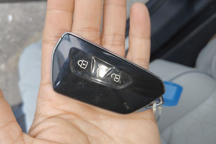 Used Volkswagen ID.6 X 2022 Intelligent Long-Range Version Vehicle Key