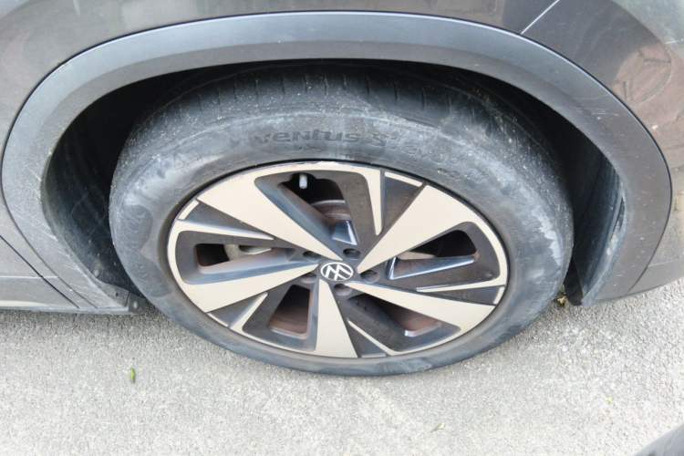 Used Volkswagen ID.6 X 2022 Smart Enjoyment Long-Range Edition Right Front Wheel Hub