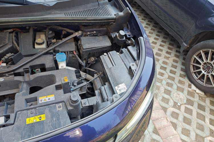 Used Volkswagen ID.6 X 2022 Intelligent Long-Range Version Engine Bay Left