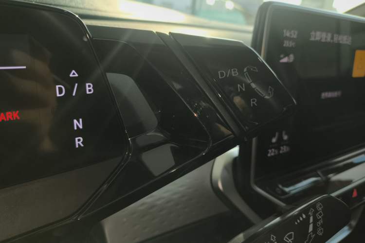 Used Volkswagen ID.6 X 2022 ZhiXiang Pure Long-Range Edition Gear Lever
