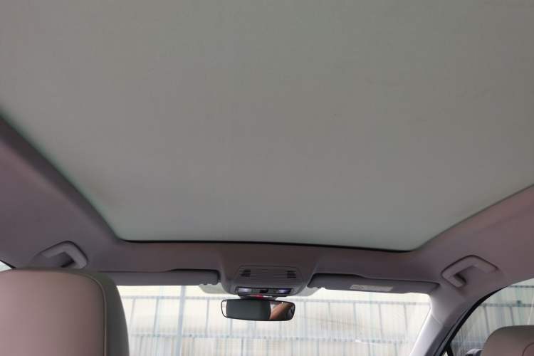 Used Volkswagen ID.6 X 2022 Intelligent Long-Range Version Headliner