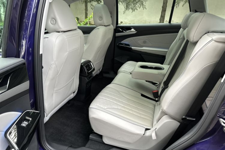 Used Volkswagen ID.6 X 2022 Smart Enjoyment Long-Range Edition Interior 1