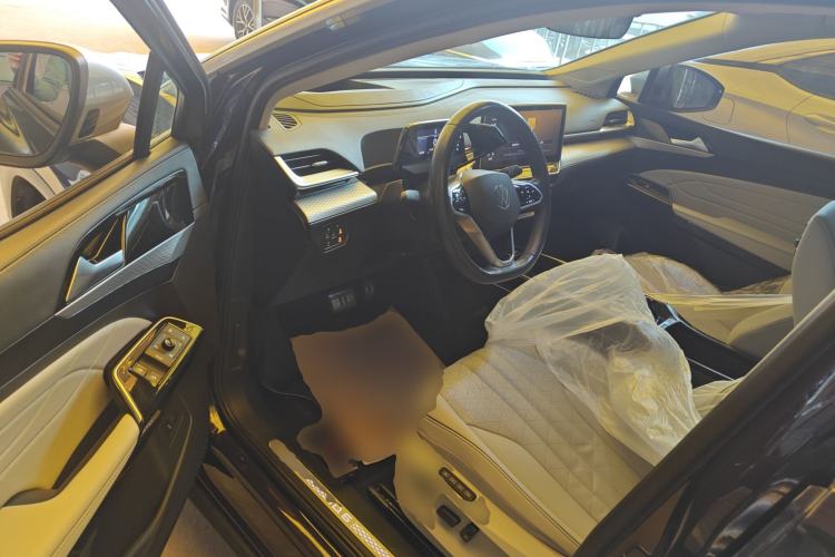 Used Volkswagen ID.6 X 2022 Intelligent Long-Range Version Interior 3