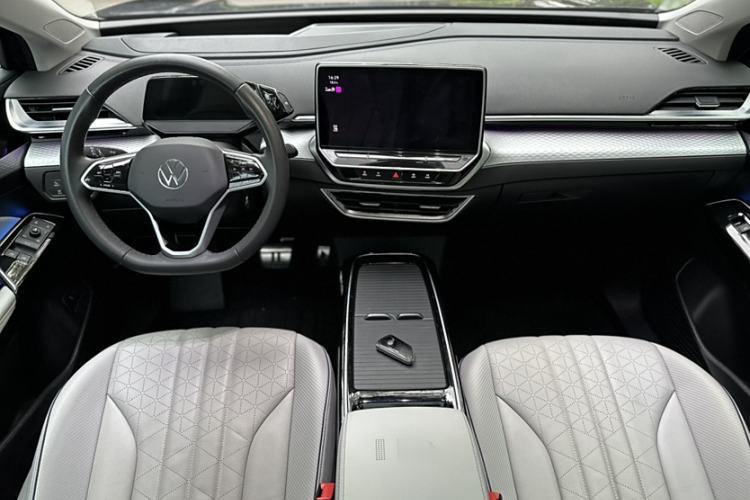 Used Volkswagen ID.6 X 2022 Smart Enjoyment Long-Range Edition Interior 3