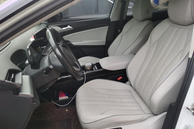Used Volkswagen ID.6 X 2022 Intelligent Long-Range Version Left Front Seat