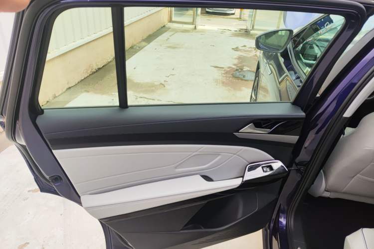 Used Volkswagen ID.6 X 2022 Intelligent Long-Range Version Left Rear Door Interior