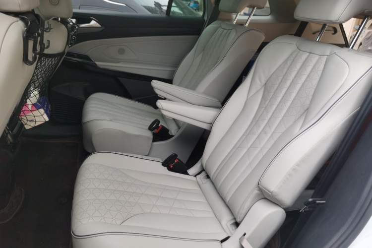 Used Volkswagen ID.6 X 2022 Intelligent Long-Range Version Left Rear Seat