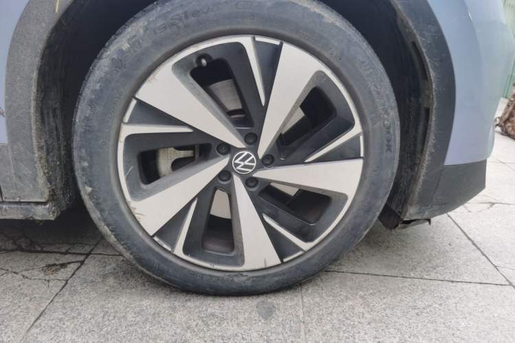 Used Volkswagen ID.6 X 2022 Intelligent Long-Range Version Right Front Wheel Hub