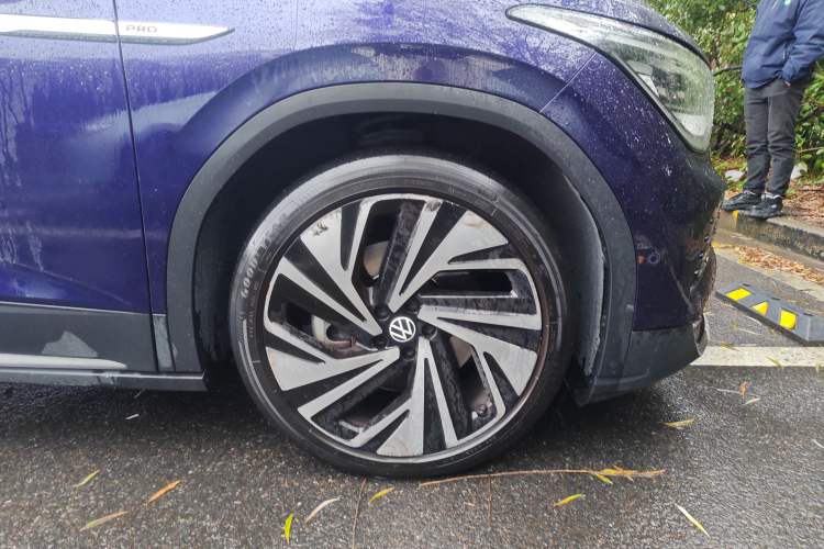 Used Volkswagen ID.6 X 2022 Smart Enjoyment Long-Range Edition Right Front Wheel Hub
