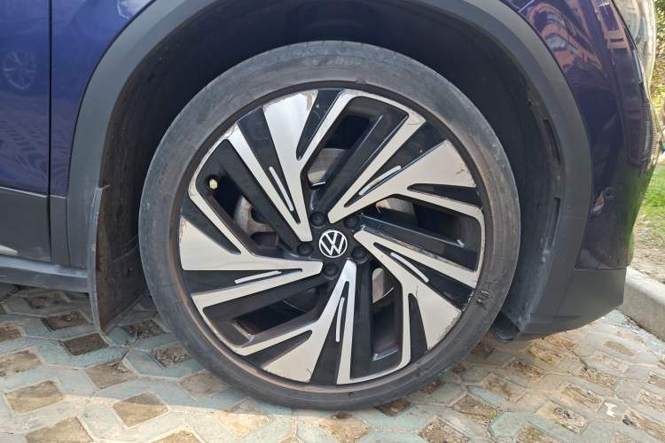 Used Volkswagen ID.6 X 2022 Intelligent Long-Range Version Right Front Wheel Hub
