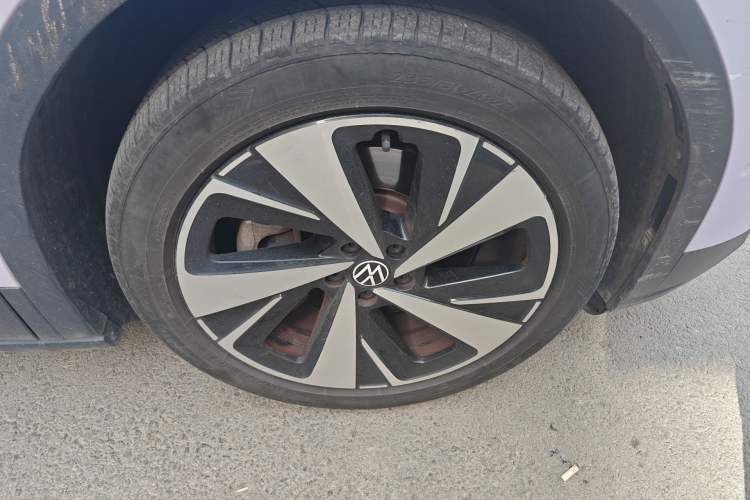 Used Volkswagen ID.6 X 2022 Intelligent Long-Range Version Right Front Wheel Hub