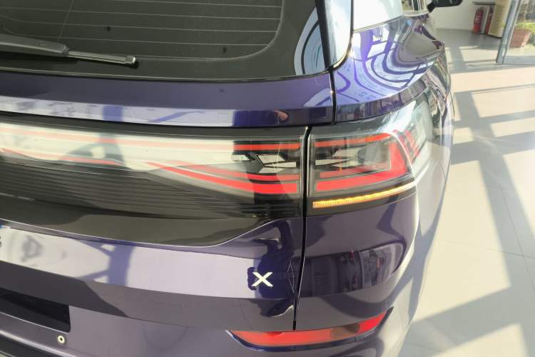 Used Volkswagen ID.6 X 2022 ZhiXiang Pure Long-Range Edition Right Rear Taillight