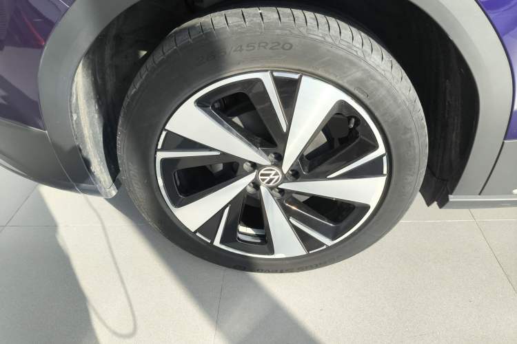 Used Volkswagen ID.6 X 2022 ZhiXiang Pure Long-Range Edition Right Rear Wheel Hub