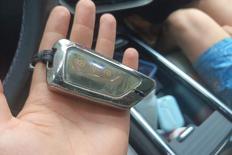 Used Volkswagen ID.6 X 2022 Intelligent Long-Range Version Vehicle Key