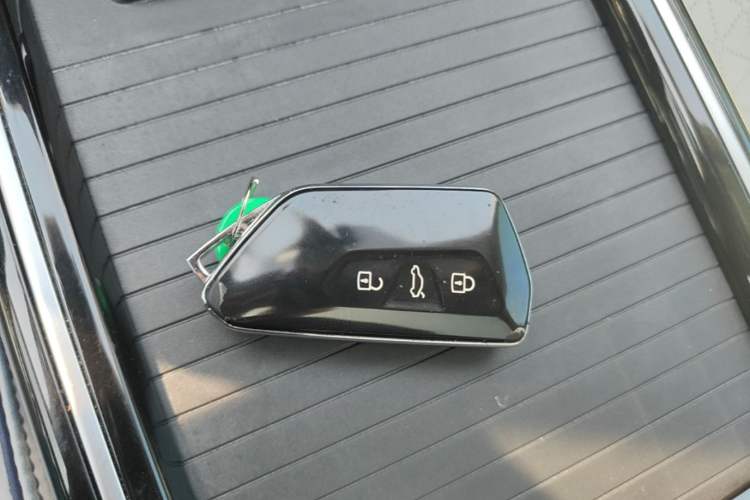 Used Volkswagen ID.6 X 2022 Intelligent Long-Range Version Vehicle Key