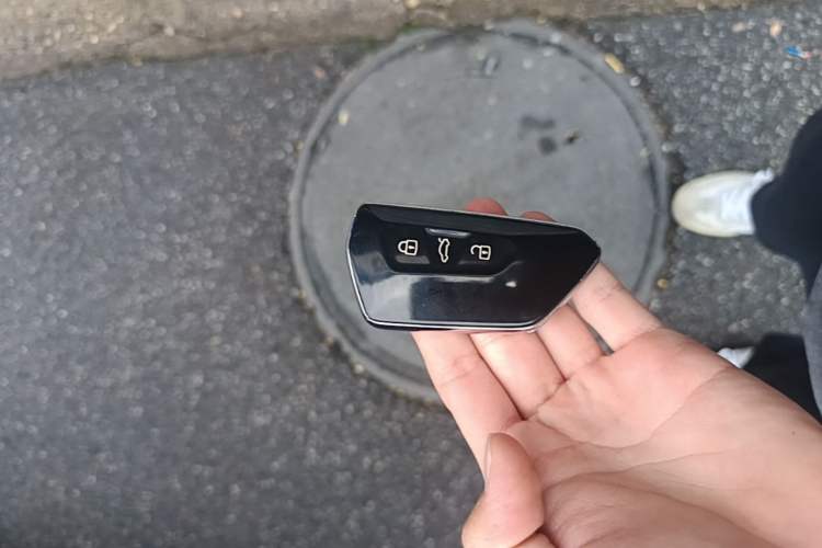 Used Volkswagen ID.6 X 2022 Smart Enjoyment Long-Range Edition Vehicle Key