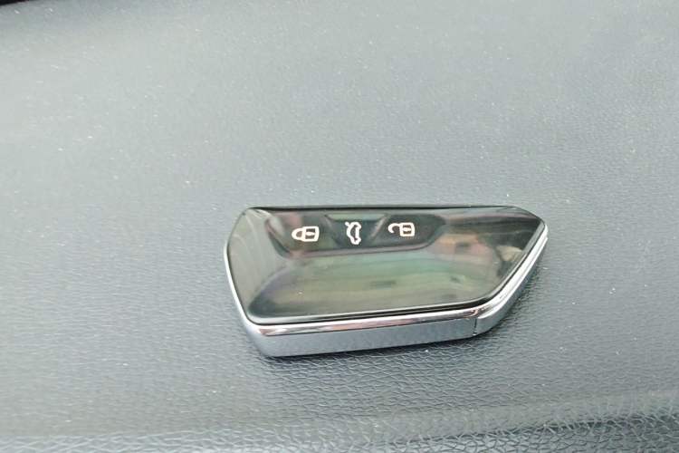 Used Volkswagen ID.6 X 2022 ZhiXiang Pure Long-Range Edition Vehicle Key