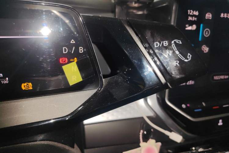 Used Volkswagen ID.6 X 2022 Intelligent Long-Range Version Gear Lever