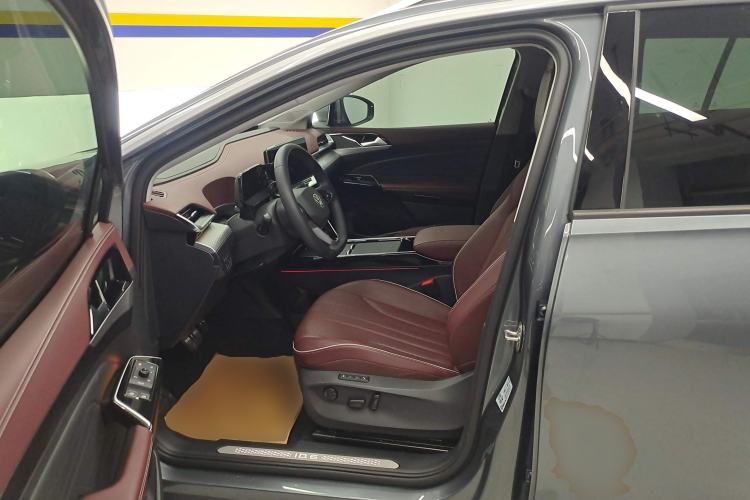 Used Volkswagen ID.6 X 2022 Intelligent Long-Range Version Left Front Seat