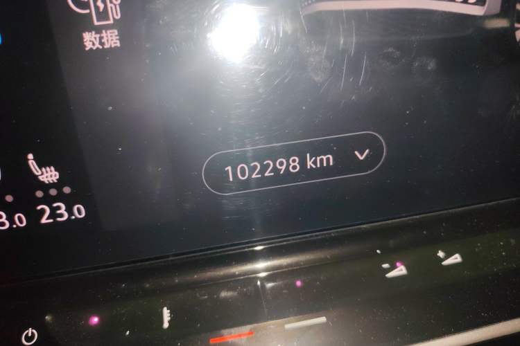 Used Volkswagen ID.6 X 2022 Intelligent Long-Range Version Odometer Close Up