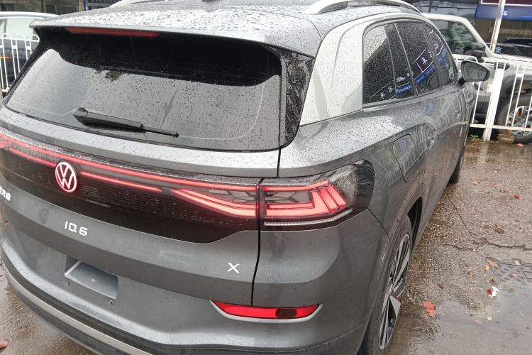 Used Volkswagen ID.6 X 2022 ZhiXiang Pure Long-Range Edition Rear Right 45 Deg