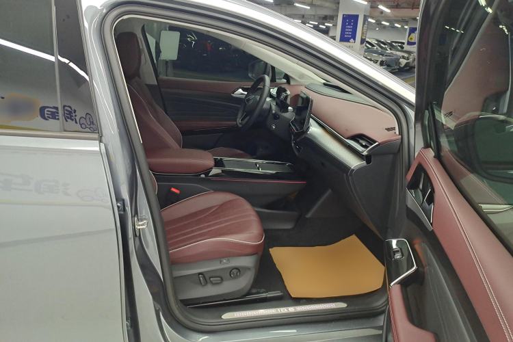 Used Volkswagen ID.6 X 2022 Intelligent Long-Range Version Right Front Seat