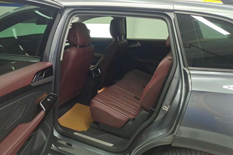 Used Volkswagen ID.6 X 2022 Intelligent Long-Range Version Right Rear Seat