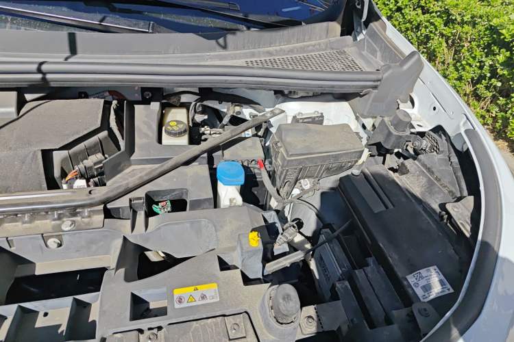 Used Volkswagen ID.6 X 2022 Intelligent Long-Range Version Engine Bay Left