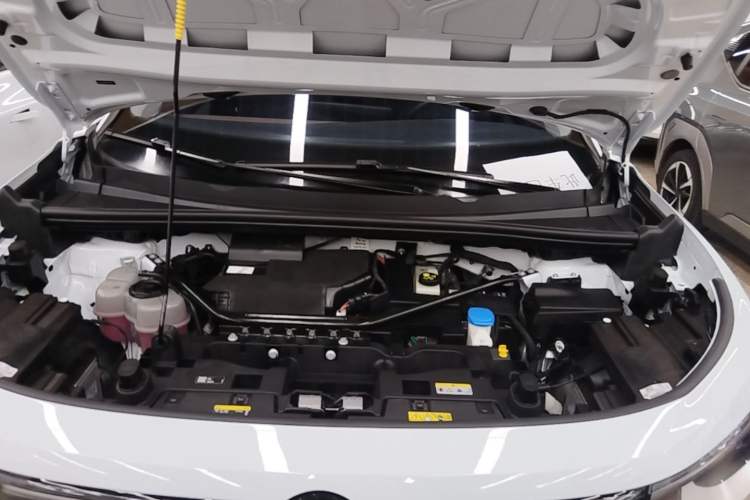 Used Volkswagen ID.6 X 2022 Pure Edition Engine Bay