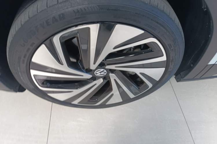 Used Volkswagen ID.6 X 2022 Smart Enjoyment Long-Range Edition Exterior 4