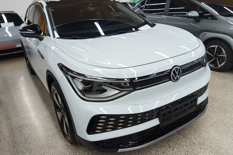 Used Volkswagen ID.6 X 2022 Pure Edition Front Right 45 Deg
